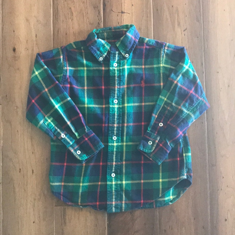 Very nice boys Ralph Lauren button down shirt!